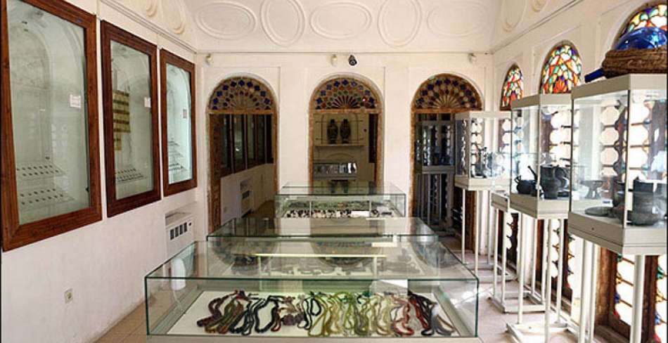موزه سکه و مردم‌شناسی حیدر زاده-یزد
