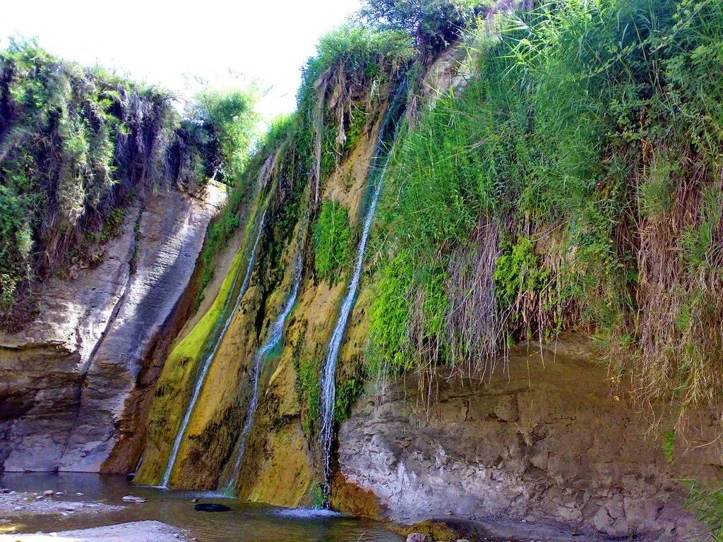 آبشار فاریاب دشتستان